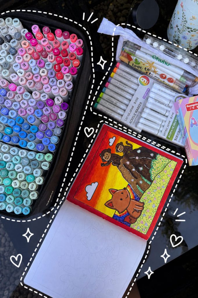 DIY hobbi felnőtteknek, színezés a kertben filcekkel és színezőfüzetekkel